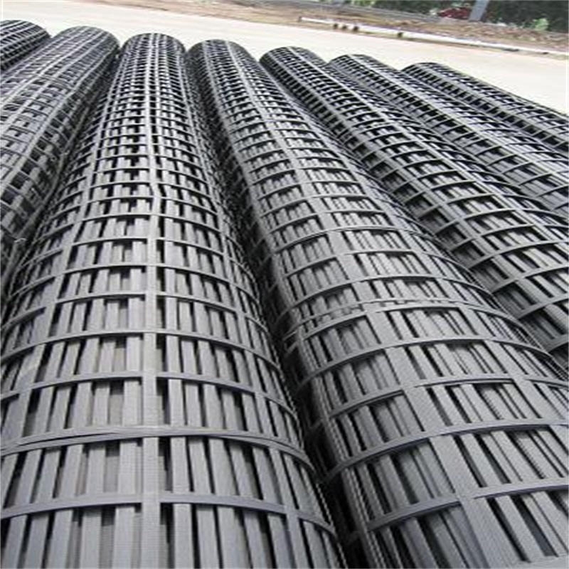 興安盟鋼塑土工格柵強度解析 性能優(yōu)勢與應(yīng)用前景